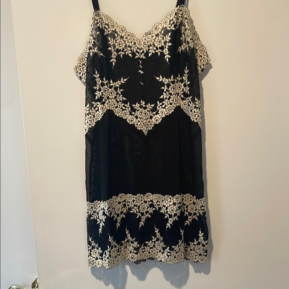 Wacoal Embrace Lace Chemise